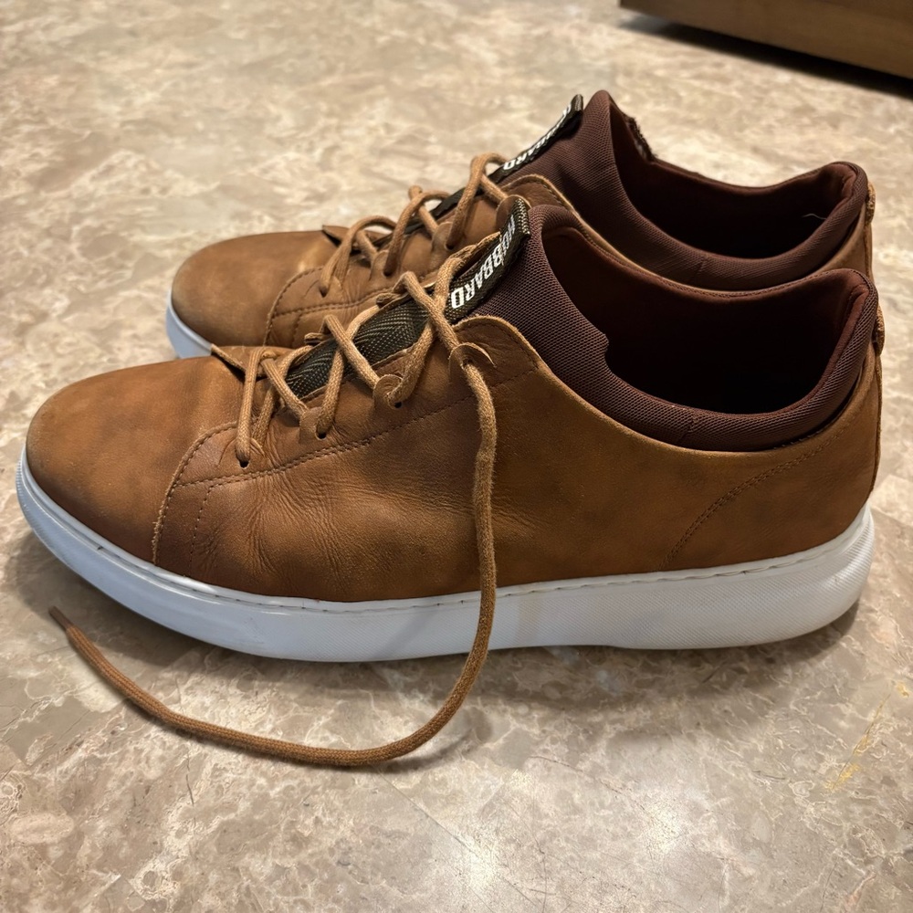 Brown Suede Low-Top Sneakers with White Soles - Picture 3 of 7